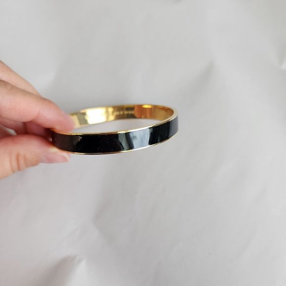 Kate Spade Gold plated Black enamel Bangle Bracelet Elegant Stamped Logo - Picture 11 of 12